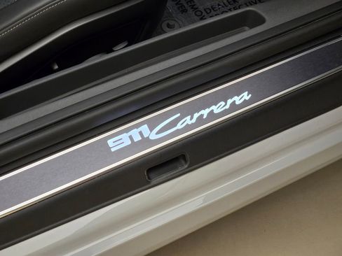 Used 2021 Porsche 911 Carrera image 27