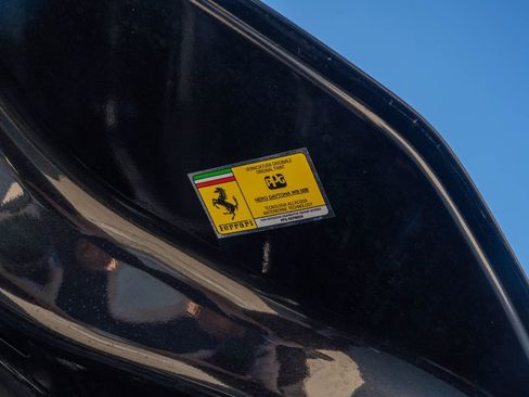 Certified 2022 Ferrari Portofino M image 25