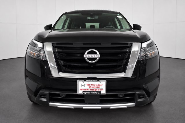 Certified 2024 Nissan Pathfinder Platinum AWD/4WD image 2