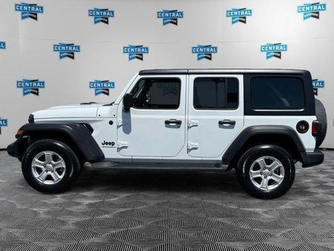Used 2023 Jeep Wrangler Unlimited Sport AWD/4WD image 3