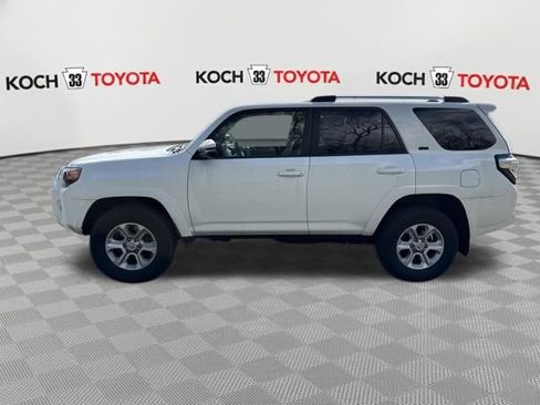 Used 2023 Toyota 4Runner SR5 Premium w/ Moonroof Package image 4