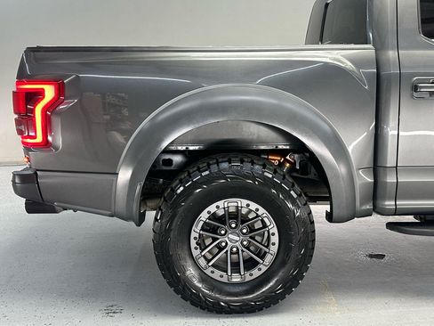 Used 2019 Ford F150 Raptor w/ Equipment Group 802A Luxury AWD/4WD image 10