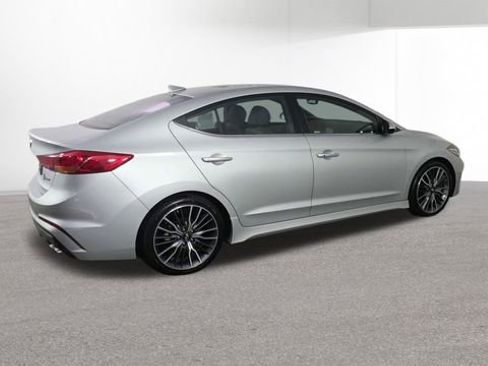 Used 2018 Hyundai Elantra Sport w/ Sport Premium Package 03 FWD image 10