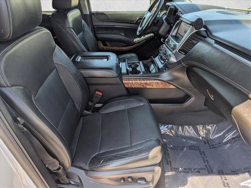 Used 2019 Chevrolet Suburban Premier AWD/4WD image 20