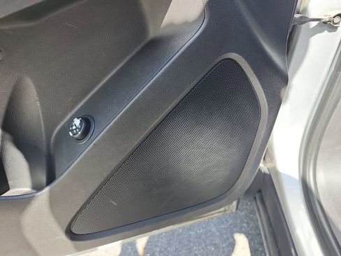 Used 2018 Chevrolet Equinox LT image 26