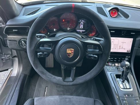 Used 2018 Porsche 911 GT2 RS RWD image 15