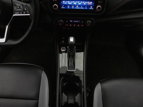 Used 2023 Nissan Kicks SR w/ SR Premium Package image 22