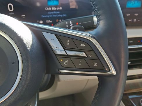 Certified 2025 Buick Enclave Avenir w/ Super Cruise Package image 22