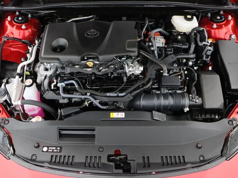 Used 2025 Toyota Camry SE w/ Convenience Package image 38