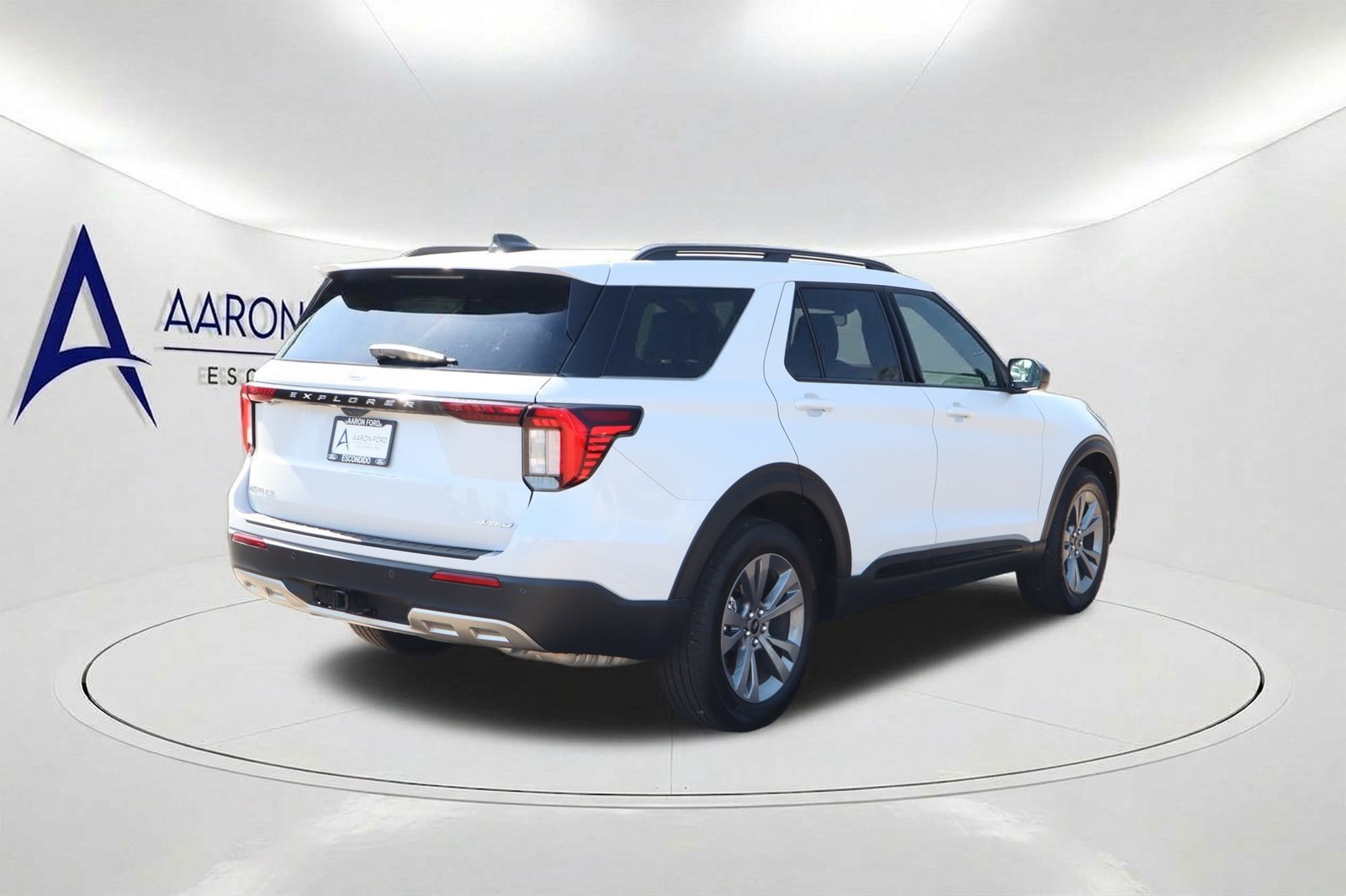 Used 2026 Ford Explorer Active w/ Active Comfort Package AWD/4WD image 4