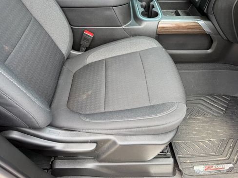 Used 2022 Chevrolet Silverado 1500 LT Trail Boss w/ Bed Protection Package AWD/4WD image 15