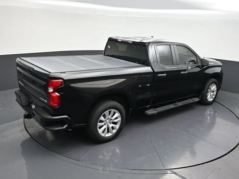 Used 2021 Chevrolet Silverado 1500 Custom RWD image 19