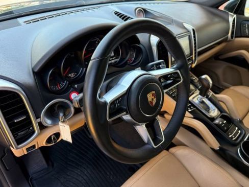Used 2015 Porsche Cayenne Diesel image 21