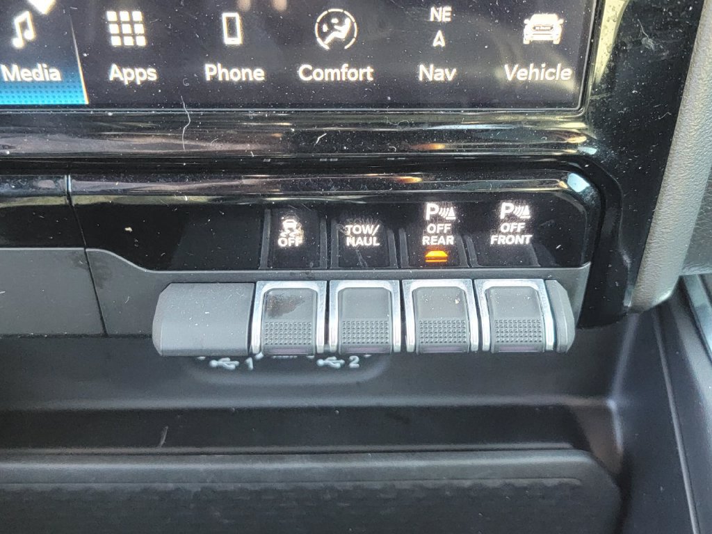 Used 2023 RAM 1500 Laramie AWD/4WD image 26