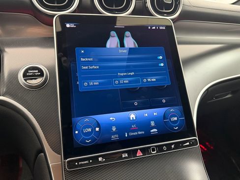 Used 2024 Mercedes-Benz GLC 300 4MATIC image 34