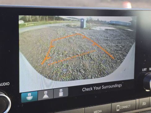 Used 2023 Honda CR-V EX image 6