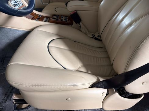Used 2000 Rolls-Royce Corniche RWD image 29