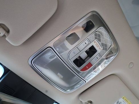 New 2025 Genesis GV80 3.5T Prestige image 21