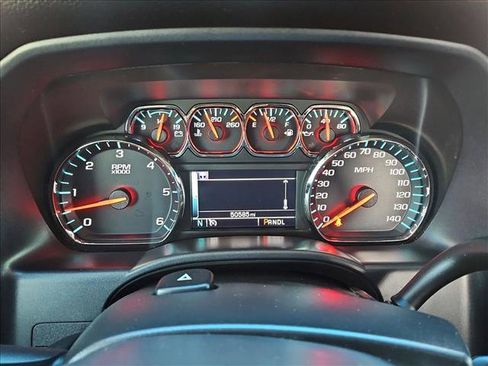 Used 2018 Chevrolet Silverado 1500 LT w/ Texas Edition image 11