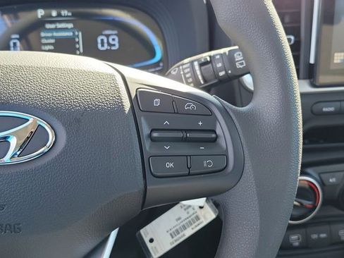 New 2026 Hyundai Venue SE image 6