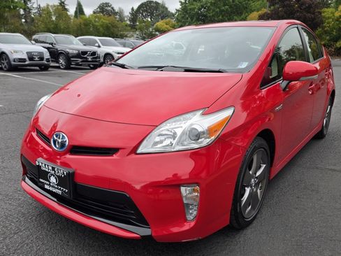 Used 2015 Toyota Prius Persona Series FWD image 9