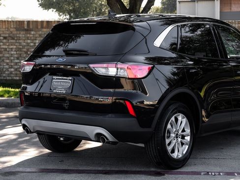 Used 2022 Ford Escape SE w/ Convenience Package image 16