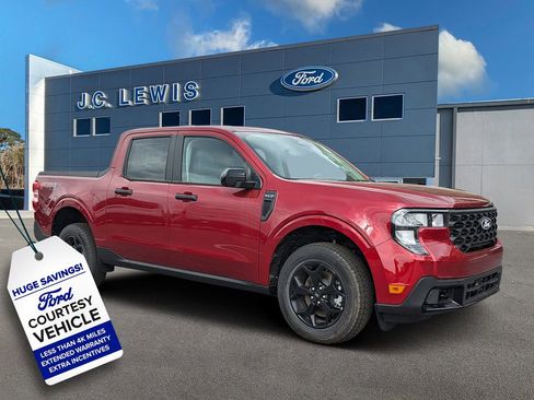 New 2025 Ford Maverick XLT w/ XLT Luxury Package image 1