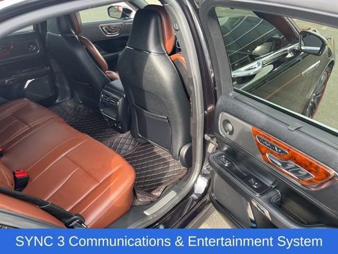 Used 2020 Lincoln Continental Reserve w/ Rear Seat Amenities Package AWD/4WD image 35