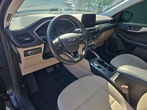 Used 2022 Ford Escape SE w/ Convenience Package FWD image 32