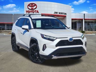 Used 2024 Toyota RAV4 SE