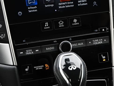 Used 2021 INFINITI Q50 Luxe image 16