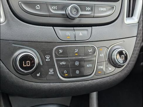 Used 2024 Chevrolet Malibu LT FWD image 15