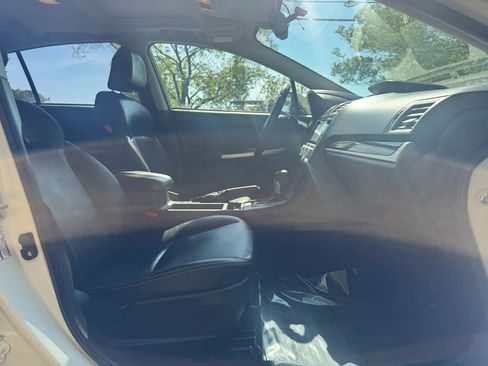 Used 2016 Subaru Crosstrek 2.0i Limited image 16