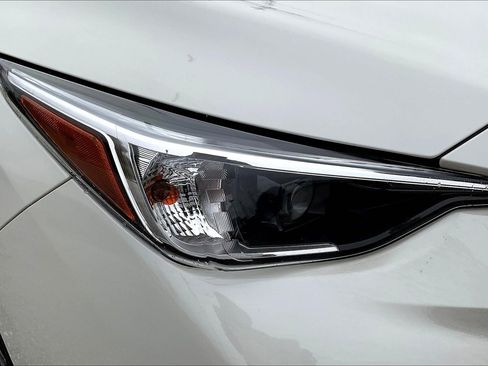 Used 2024 Subaru Impreza 2.0i Sport image 30