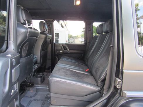 Used 2017 Mercedes-Benz G 550 Squared image 17