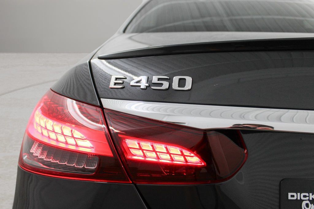Used 2023 Mercedes-Benz E 450 4MATIC Sedan image 31