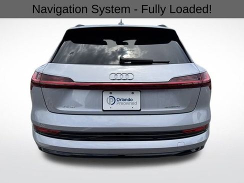 Used 2022 Audi e-tron Premium w/ Convenience Plus Package image 9