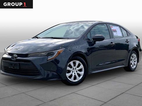 Used 2024 Toyota Corolla LE FWD image 1