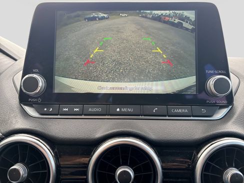 Used 2024 Nissan Sentra SV FWD image 24