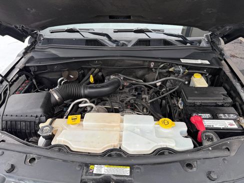 Used 2012 Jeep Liberty Limited Jet w/ Chrome Accents Group image 29