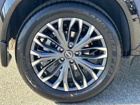 New 2026 Nissan Rogue Platinum image 7