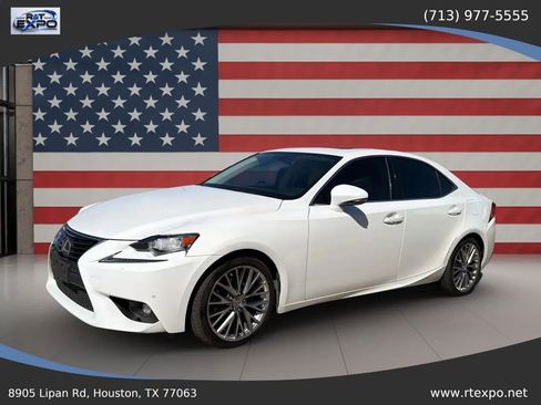 Used 2015 Lexus IS 250 w/ Navigation System Package RWD image 4