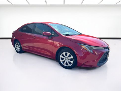 Used 2021 Toyota Corolla LE w/ Carpet Mat Package (TMS) FWD image 3
