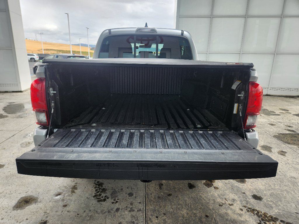 Used 2023 Toyota Tacoma SR AWD/4WD image 7