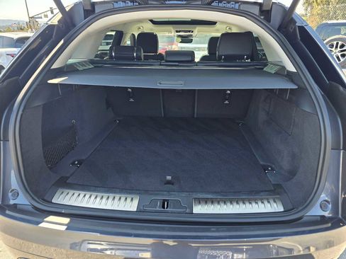 Certified 2025 Land Rover Range Rover Velar Dynamic SE image 9