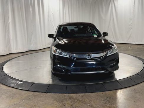 Certified 2017 Honda Accord Sport Special Edition image 5