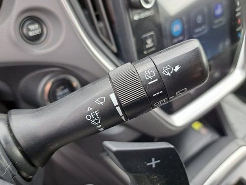 Used 2024 Subaru Crosstrek 2.0i Premium AWD/4WD image 11