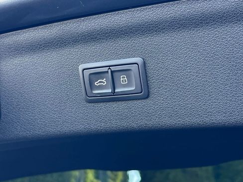 Used 2016 Audi Q3 2.0T Prestige image 32