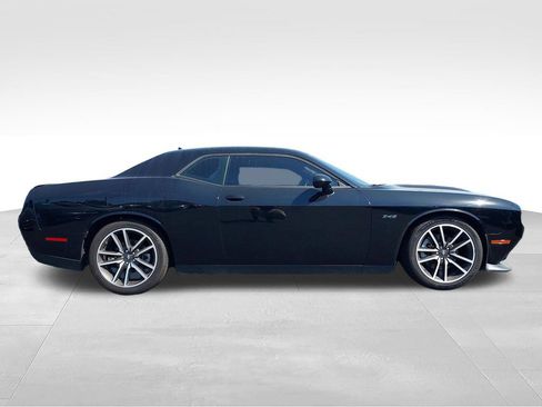 Used 2023 Dodge Challenger R/T RWD image 6