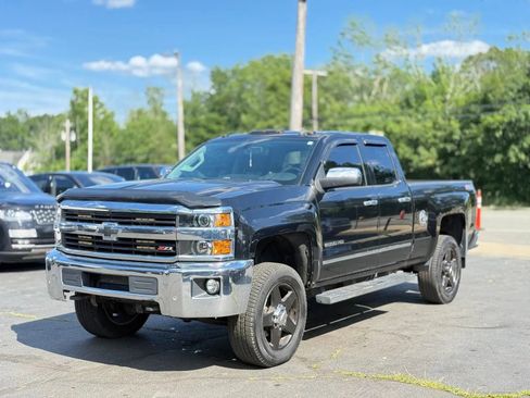Used 2015 Chevrolet Silverado 2500 LTZ w/ LTZ Plus Package AWD/4WD image 4